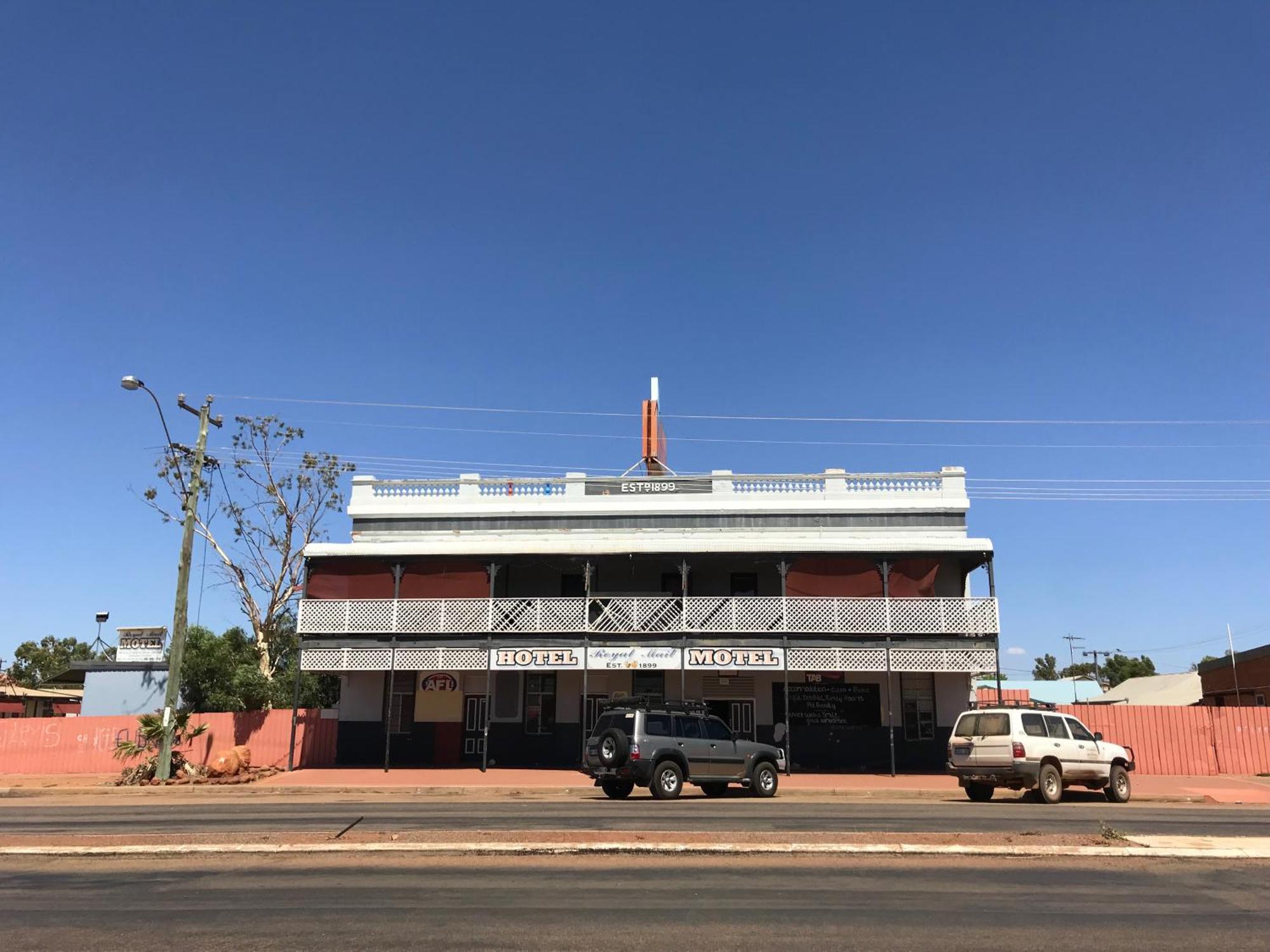 Royal Mail Hotel - Meekatharra Exterior foto